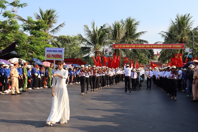 Ngày Hội văn hóa chào mừng Quốc khánh của địa phương liên tục là lá cờ đầu văn hóa - Ảnh 2.