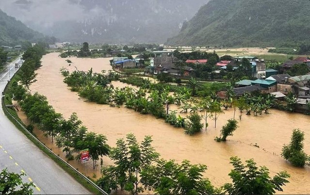 Nguy cơ lũ chồng lũ, Thủ tướng chỉ đạo KHẨN - Ảnh 1.