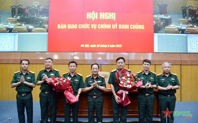 Bổ nhiệm Chính ủy 2 Binh chủng  - Ảnh 5.