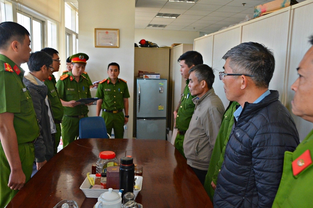 Khởi tố, bắt tạm giam Giám đốc, Phó Giám đốc, Trưởng phòng Trung tâm khuyến công, Sở Công Thương- Ảnh 1.