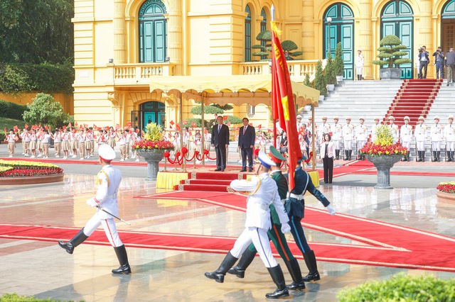 THỦ TƯỚNG PHẠM MINH CHÍNH CHỦ TRÌ LỄ ĐÓN CHÍNH THỨC VÀ HỘI ĐÀM VỚI THỦ TƯỚNG TRUNG QUỐC LÝ CƯỜNG- Ảnh 6.