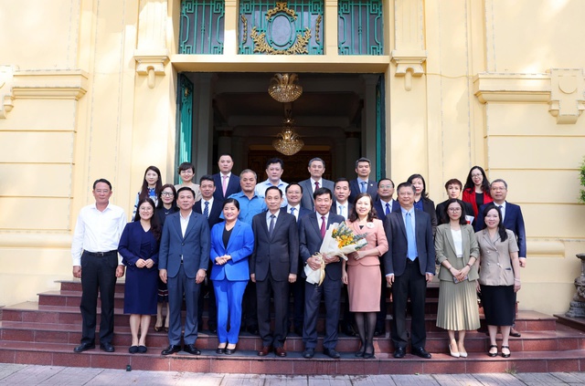 Bộ Chính trị bổ nhiệm đồng chí Nguyễn Mạnh Cường giữ chức Phó trưởng Ban Đối ngoại Trung ương- Ảnh 5.