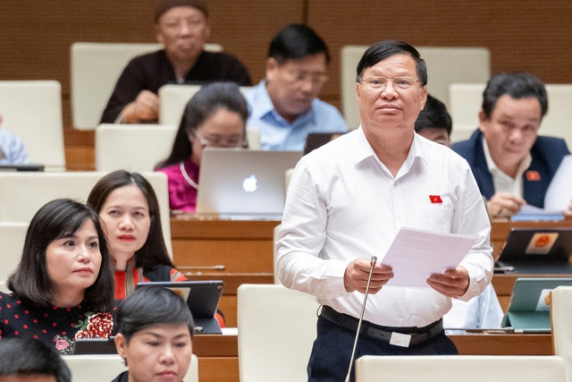 Đại biểu tán thành tiền lương nhà giáo cao nhất hệ thống thang, bậc lương hành chính sự nghiệp- Ảnh 6.