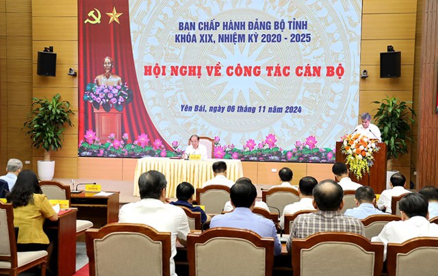 Đồng chí Trần Huy Tuấn được bầu giữ chức Bí thư Tỉnh ủy với số phiếu tuyệt đối- Ảnh 2.