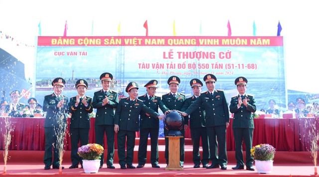 Đưa Tàu vận tải đổ bộ hiện đại vào khai thác sử dụng- Ảnh 2.