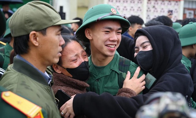 NGÀY HỘI TÒNG QUÂN 2024: TƯƠI THẮM NỤ CƯỜI TÂN BINH- Ảnh 28.