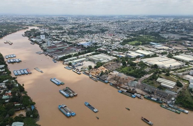 Chuyển đổi công năng KCN, xây dựng khu đô thị hiện đại và Trung tâm hành chính trên bến dưới thuyền- Ảnh 1.