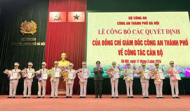 Công an Hà Nội điều động, bổ nhiệm Phó trưởng phòng, Phó trưởng Công an cấp huyện- Ảnh 1.