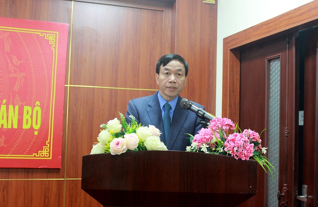 Trao quyết định bổ nhiệm Phó Giám đốc Sở Nội vụ, Phó Chánh Văn phòng UBND tỉnh- Ảnh 2.