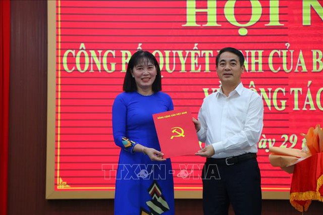 Luân chuyển, chỉ định Phó Chủ tịch tỉnh giữ chức Bí thư Huyện ủy- Ảnh 1.