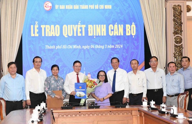 Bổ nhiệm Phó Bí thư thường trực Quận ủy giữ chức Phó Giám đốc Sở- Ảnh 2.