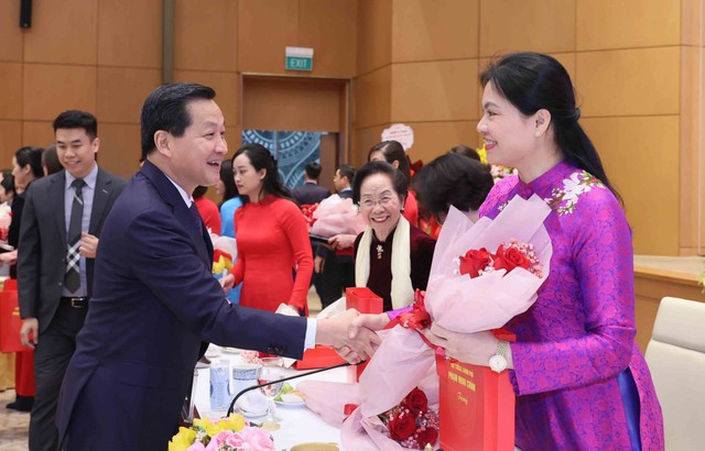 Tỏa sáng phẩm chất cao đẹp của người Phụ nữ Việt Nam, góp phần xây dựng đất nước hùng cường, thịnh vượng, nhân dân ấm no, hạnh phúc- Ảnh 7.