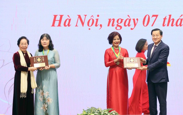 Tỏa sáng phẩm chất cao đẹp của người Phụ nữ Việt Nam, góp phần xây dựng đất nước hùng cường, thịnh vượng, nhân dân ấm no, hạnh phúc- Ảnh 6.