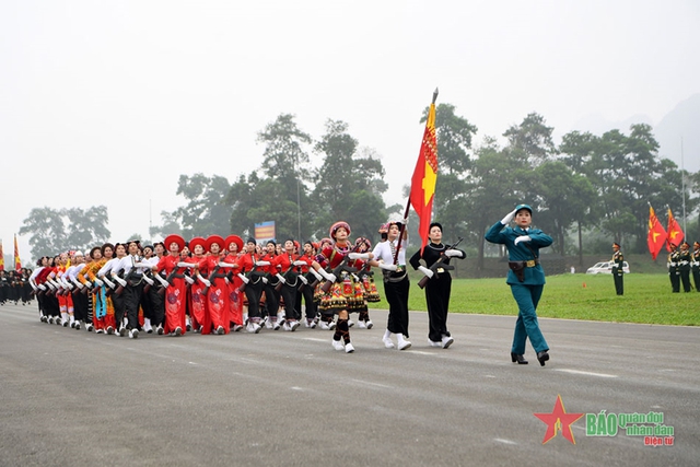 Biểu dương các lực lượng diễu binh, diễu hành kỷ niệm 70 năm Chiến thắng Điện Biên Phủ- Ảnh 7.
