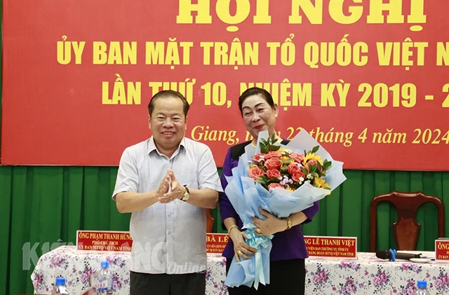 Kiện toàn nhân sự Chủ tịch Ủy ban MTTQ Việt Nam tỉnh - Ảnh 3.