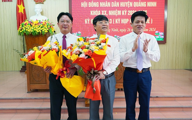 Quảng Bình có 3 tân Chủ tịch HĐND, UBND huyện- Ảnh 1.