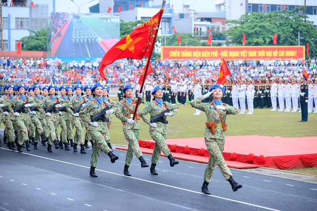 Rút kinh nghiệm để chuẩn bị tốt cho diễu binh, diễu hành vào năm tới- Ảnh 5.