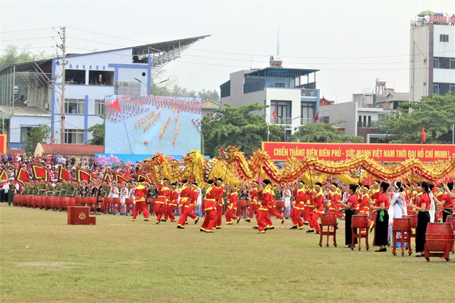 70 năm Chiến thắng Điện Biên Phủ: Sơ duyệt diễu binh, diễu hành - Ảnh 2.