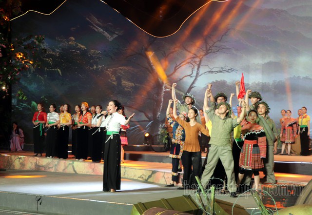 5 điểm cầu truyền hình “Dưới lá cờ Quyết thắng” kỷ niệm 70 năm Chiến thắng Điện Biên Phủ