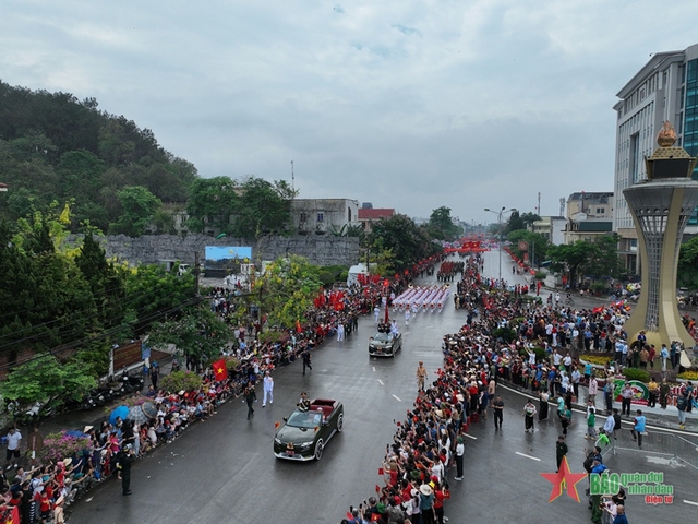 TOÀN CẢNH DIỄU BINH, DIỄU HÀNH KỶ NIỆM 70 NĂM CHIẾN THẮNG ĐIỆN BIÊN PHỦ 7/5/2024- Ảnh 40.