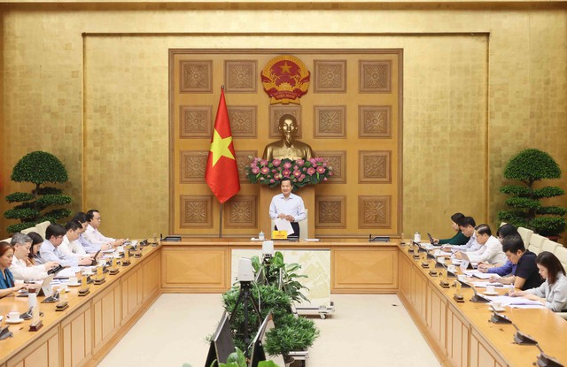 Phó Thủ tướng Lê Minh Khái: Không để tăng lương dẫn đến tăng giá bất hợp lý- Ảnh 2.
