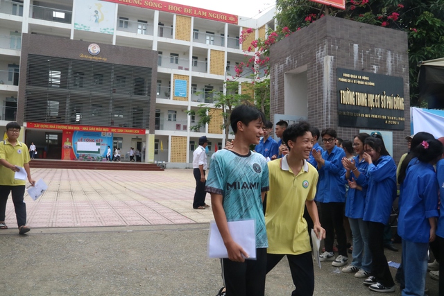 Đề thi tuyển sinh lớp 10 môn Ngữ văn tại thành phố Hà Nội năm học 2024-2025- Ảnh 5.