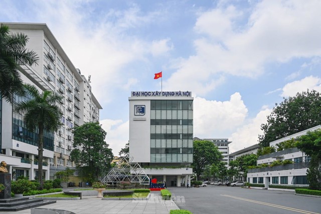 Điểm sàn tuyển sinh năm 2024 của Trường Đại học Xây dựng Hà Nội- Ảnh 1.