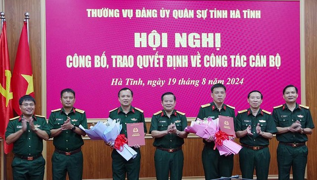 Bổ nhiệm Chánh Văn phòng Quân khu, Chánh Thanh tra Quốc phòng- Ảnh 1.