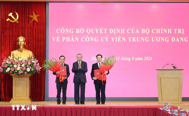 Bộ Chính trị phân công Trưởng Ban Kinh tế Trung ương, Trưởng Ban Dân vận Trung ương- Ảnh 2.