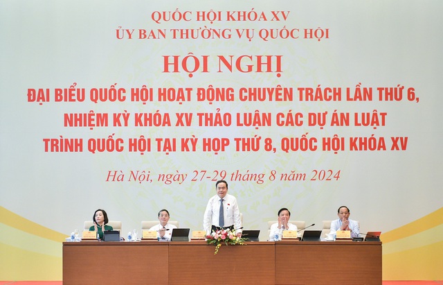 Đại biểu Quốc hội chuyên trách thảo luận nhiều luật rất quan trọng, liên quan đến lợi ích doanh nghiệp, người dân- Ảnh 2.