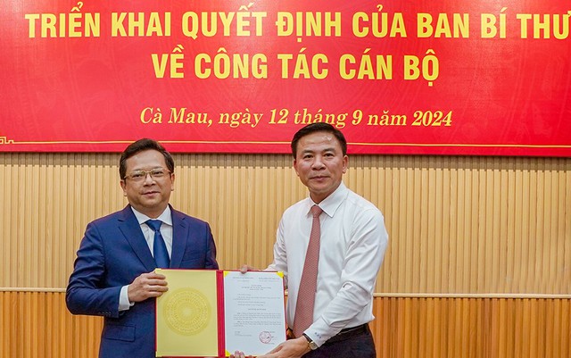 Ban Bí thư điều động, chỉ định Phó Trưởng Ban Kinh tế Trung ương giữ chức Phó Bí thư Tỉnh ủy Cà Mau- Ảnh 1.