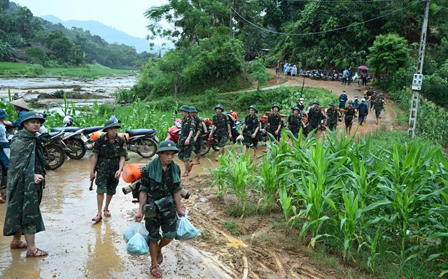 Bộ Tổng Tham mưu chỉ đạo khắc phục mưa lũ- Ảnh 1.