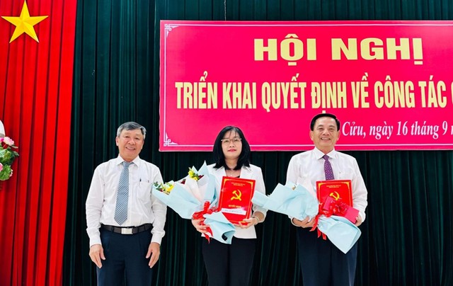 Bí thư Huyện ủy thôi việc theo nguyện vọng; nữ Phó Bí thư Thường trực phụ trách Đảng bộ huyện- Ảnh 1.