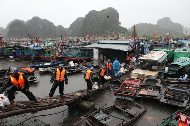 Ứng phó bão số 3: Cứu giúp nhân dân là mệnh lệnh từ trái tim!- Ảnh 6.