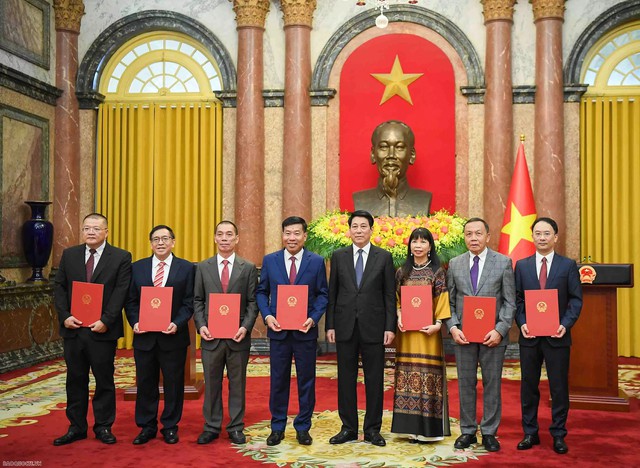 Chủ tịch nước Lương Cường trao quyết định phong hàm và bổ nhiệm Đại sứ Việt Nam- Ảnh 2.