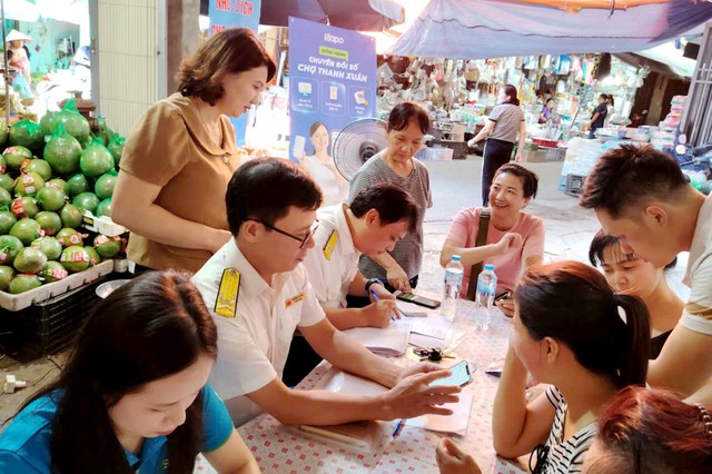Chuyển đổi mô hình và phương pháp quản lý thuế đối với hộ kinh doanh khi xóa bỏ thuế khoán- Ảnh 1. Chuyển đổi mô hình và phương pháp quản lý thuế đối với hộ kinh doanh khi xóa bỏ thuế khoán- Ảnh 1.