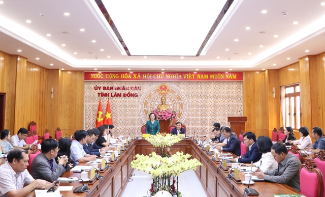 Khẩn trương thành lập đơn vị sự nghiệp cung ứng dịch vụ công cơ bản, thiết yếu, đa ngành, đa lĩnh vực- Ảnh 4. Khẩn trương thành lập đơn vị sự nghiệp cung ứng dịch vụ công cơ bản, thiết yếu, đa ngành, đa lĩnh vực- Ảnh 4.