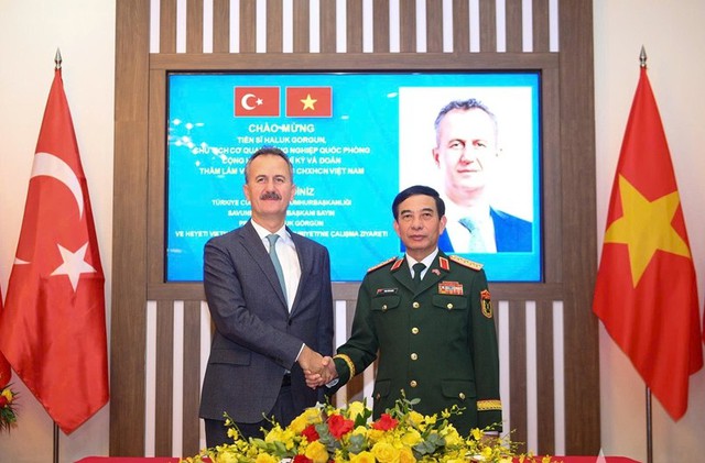 Đại tướng Phan Văn Giang: Đưa hợp tác công nghiệp quốc phòng Việt Nam - Thổ Nhĩ Kỳ ngày càng đi vào chiều sâu, thực chất- Ảnh 1. Đại tướng Phan Văn Giang: Đưa hợp tác công nghiệp quốc phòng Việt Nam - Thổ Nhĩ Kỳ ngày càng đi vào chiều sâu, thực chất- Ảnh 1.