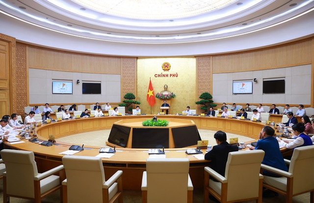 Thủ tướng: Khẩn trương xây dựng vị trí việc làm; rà soát, bố trí nhân sự cấp xã- Ảnh 4.