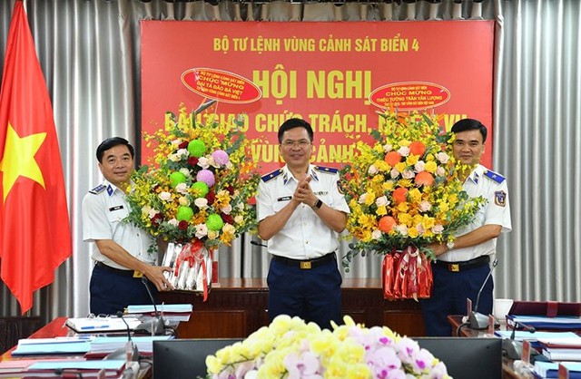 Thủ tướng Chính phủ, Bộ trưởng Bộ Quốc phòng bổ nhiệm nhân sự mới- Ảnh 1. Thủ tướng Chính phủ, Bộ trưởng Bộ Quốc phòng bổ nhiệm nhân sự mới- Ảnh 1.