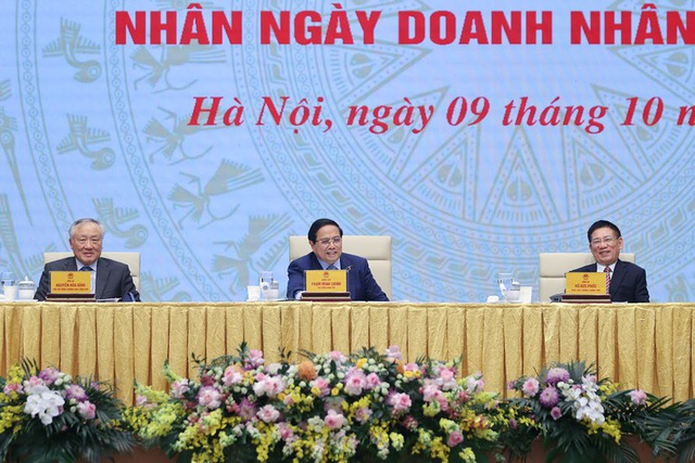 TỔNG THUẬT: THỦ TƯỚNG GẶP MẶT ĐẠI DIỆN DOANH NGHIỆP NHÂN NGÀY DOANH NHÂN VIỆT NAM- Ảnh 4.