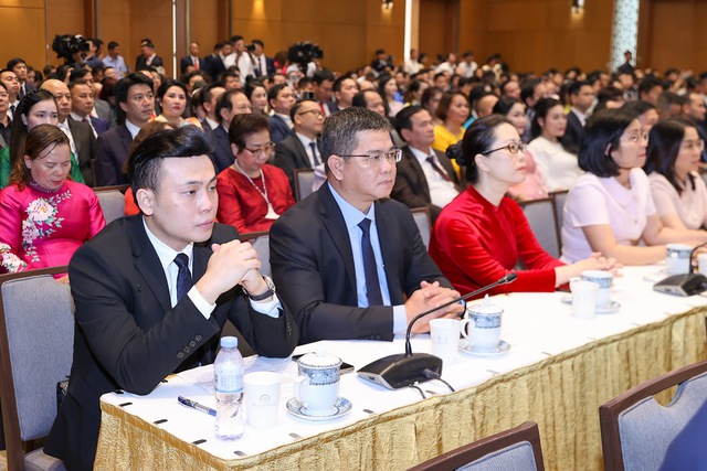 TỔNG THUẬT: THỦ TƯỚNG GẶP MẶT ĐẠI DIỆN DOANH NGHIỆP NHÂN NGÀY DOANH NHÂN VIỆT NAM- Ảnh 10.