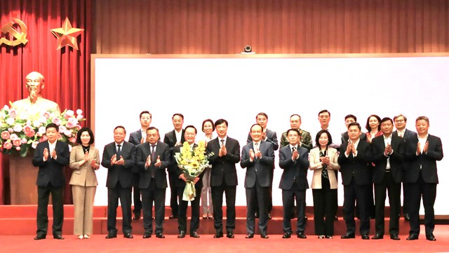 Điều động, chỉ định đồng chí Nguyễn Đức Trung giữ chức Phó Bí thư Thành ủy Hà Nội- Ảnh 6.