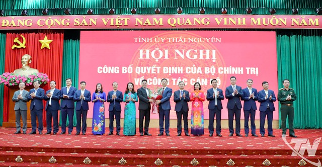 Bộ Chính trị điều động, chỉ định đồng chí Vương Quốc Tuấn giữ chức Phó Bí thư Tỉnh ủy Thái Nguyên- Ảnh 5. Bộ Chính trị điều động, chỉ định đồng chí Vương Quốc Tuấn giữ chức Phó Bí thư Tỉnh ủy Thái Nguyên- Ảnh 5.
