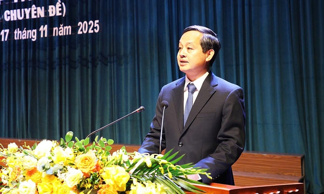 Đồng chí Phạm Hoàng Sơn được bầu giữ chức Chủ tịch UBND tỉnh Bắc Ninh- Ảnh 2. Đồng chí Phạm Hoàng Sơn được bầu giữ chức Chủ tịch UBND tỉnh Bắc Ninh- Ảnh 2.