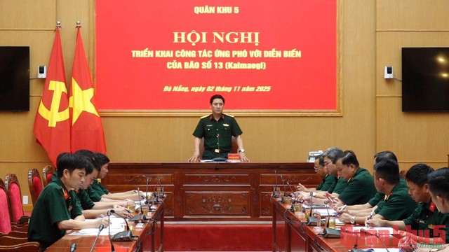 Thành lập sở chỉ huy phía trước phòng, chống bão số 13 (Bão Kalmaegi)- Ảnh 1.