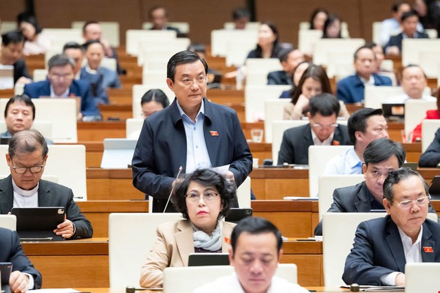 Đề nghị đưa "bóng cười", khí N2O dùng cho giải trí vào danh mục nghề cấm đầu tư kinh doanh- Ảnh 1. Đề nghị đưa "bóng cười", khí N2O dùng cho giải trí vào danh mục nghề cấm đầu tư kinh doanh- Ảnh 1.