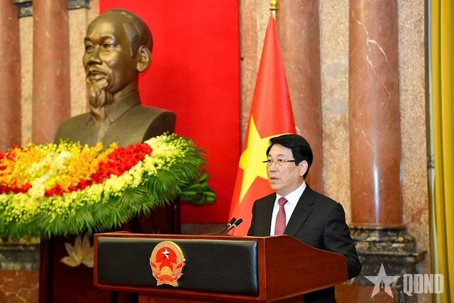 Chủ tịch nước trao quyết định thăng quân hàm Đại tướng, Thượng tướng, bổ nhiệm Chủ nhiệm Tổng cục Chính trị- Ảnh 3.