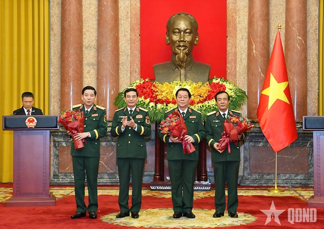 Chủ tịch nước trao quyết định thăng quân hàm Đại tướng, Thượng tướng, bổ nhiệm Chủ nhiệm Tổng cục Chính trị- Ảnh 7.
