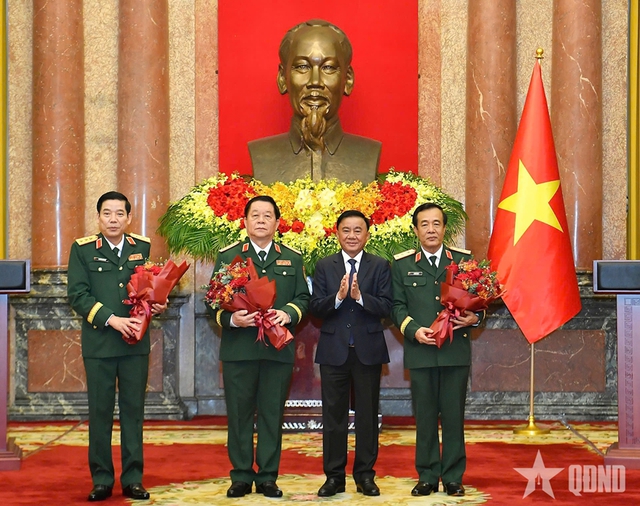 Chủ tịch nước trao quyết định thăng quân hàm Đại tướng, Thượng tướng, bổ nhiệm Chủ nhiệm Tổng cục Chính trị- Ảnh 8.